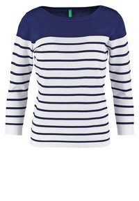 Marinblå och vit randig långärmad tröja med enfärgad marinblå övre del och båturringning.