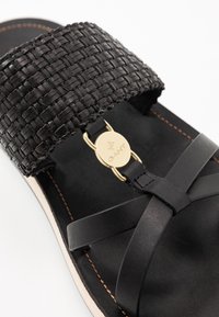 GANT FLATVILLE - Pantolette flach - black