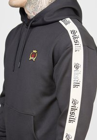 SIKSILK Kapuzenpullover - black