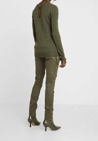 Dorothy Perkins Svetr - khaki