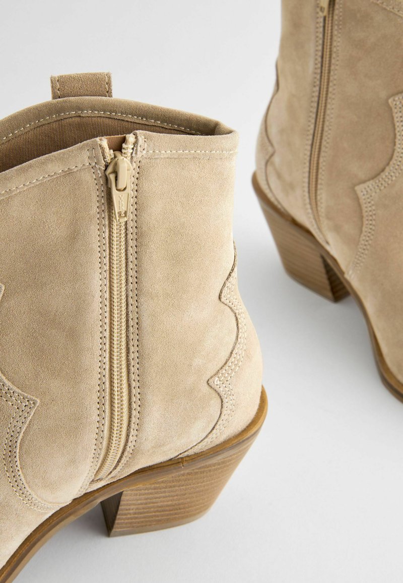 Bottines Femme Vaquero Original Boots - Daim Beige - Taille 40 - Talon 2-7 Cm - Occasion Bon état