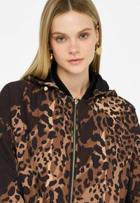 LIU JO ANIMAL PRINT - Kratki kaputi - brown