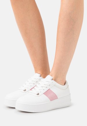 ETERNIA STRIPE PLATFORM TRAINERS - Trainers - white/pink