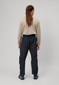 Thumbnail Image 6
