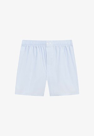 Lyseblå herre bomuldsboxershorts med elastisk talje og to-knaps lukning på en hvid baggrund.