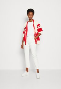 GANT SLIM - Chinos - eggshell