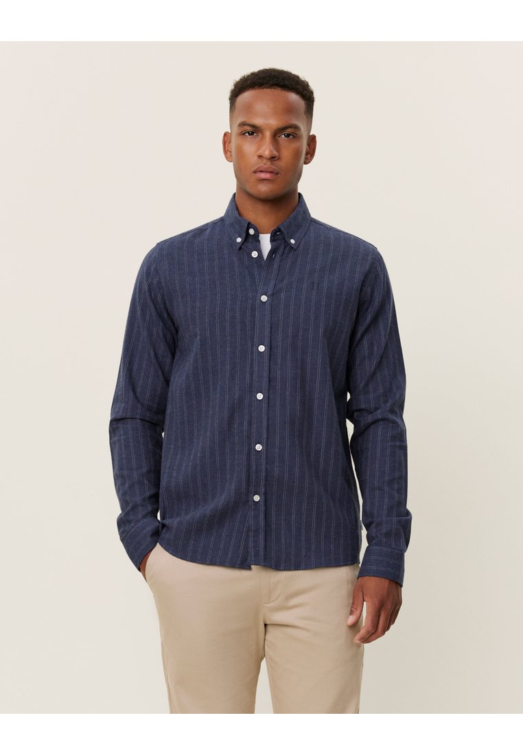 DESERT REG SHIRT NAVY