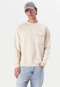 Barbour LEAZES CREW NECK  - Sweatshirt - ecru