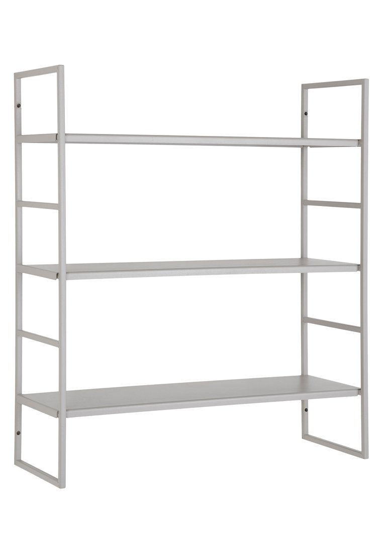 Metallhylla med en ljusgrå finish. Har fyra horisontella hyllor och vertikala stödramar med en minimalistisk design.