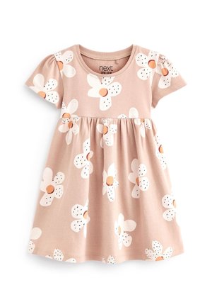 Lyserød bomuldsdress med korte ærmer, med et blomstermønster af hvide blomster med orange midter og sorte pletter, taljen er rynket.