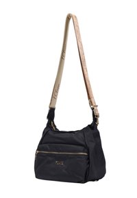 Borsa a spalla in nylon nera con una tracolla beige testurizzata, dotata di accessori in oro, una tasca con zip frontale e un dettaglio del logo sul corpo.