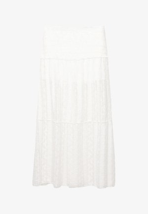 Biela vrstvená sukňa s textúrovanou tkaninou, širokým pásom a vzdušným strihom. Materiál vykazuje jemné vzory po celom svojom povrchu.
