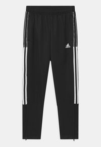 Pantalones deportivos negros con rayas laterales blancas, cinturilla elástica y dobladillos de tobillo con cremallera. Fabricados con material ligero y transpirable.