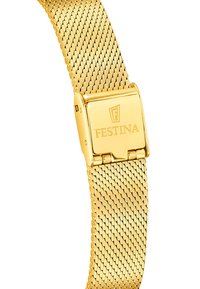 Correa de reloj de malla dorada con un cierre metálico, que presenta una superficie texturizada y el logo "Festina" grabado en el cierre.