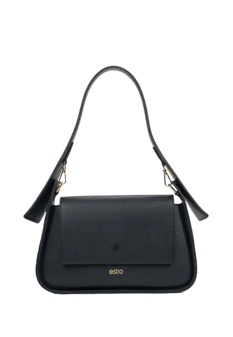 Czarna skórzana torebka o prostokątnym kształcie, złote logo z przodu, pojedynczy pasek na ramię oraz zapięcie na klapkę.
