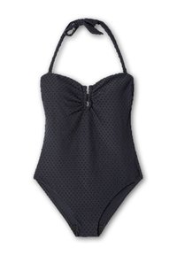 Bañador de una sola pieza negro con textura, que presenta un escote en forma de corazón, tirantes al cuello y detalles fruncidos en la parte delantera con un adorno decorativo.