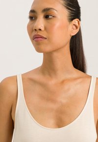 Hanro LAURA - Camicia da notte - antique white