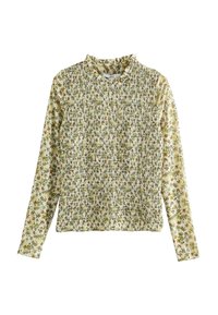 Blusa de manga larga con fruncidos que presenta un patrón floral en verde y amarillo sobre un fondo claro; texturizada con tela arrugada y un escote con volantes.