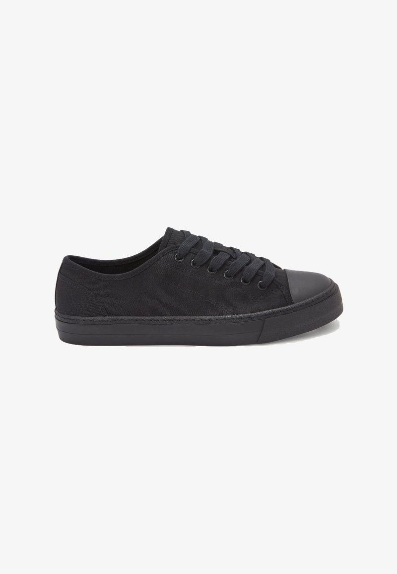 Next Matalavartiset tennarit - black