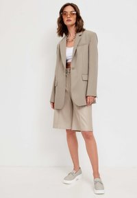 Cesare Gaspari Slip-ins - beige