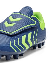 Hummel HATTRICK - Fodboldstøvler til fast underlag - navy peony