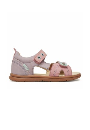 Kindliche rosa und lila Sandale mit offenen Zehen, verstellbaren Riemen und brauner flexibler Sohle, für Komfort und Unterstützung entworfen.