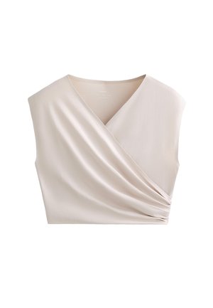 Weißes, kurzes Oberteil mit tiefem V-Ausschnitt und drapiertem Design. Weicher Stoff mit glatter Textur und gerafftem Seitendetail.