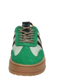 SUB55 Trainers - groen