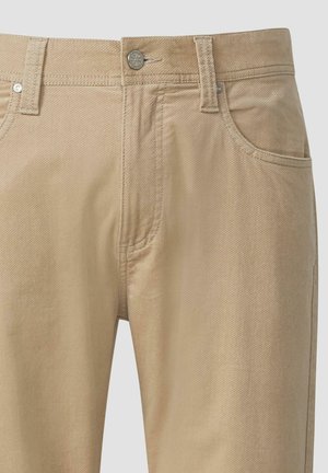 Beige Baumwollhose mit Reißverschluss, Knopfverschluss, zwei Vorderentaschen und subtiler diagonaler Textur.