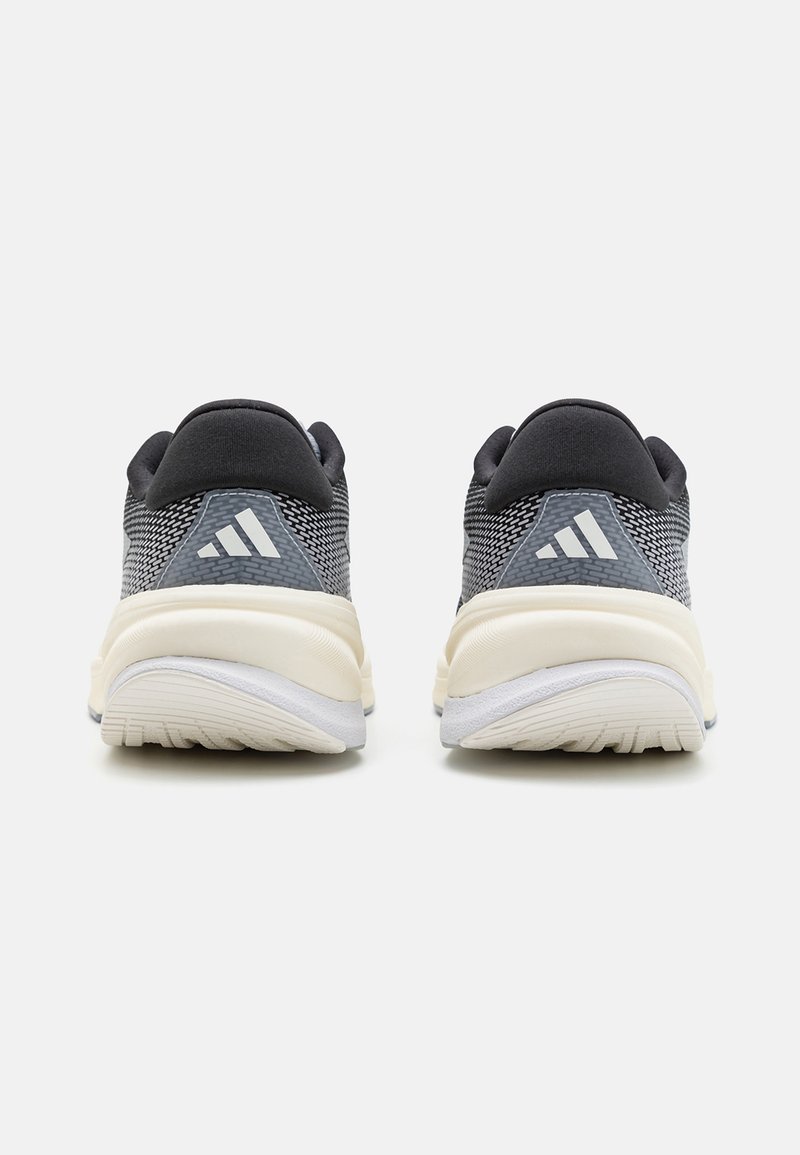 adidas Performance SUPERNOVA SOLUTION - Road running shoes - core black/halo  silver/dash grey/black - Zalando