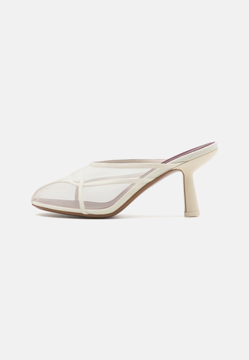 NEOUS PHERKA - Natikači s peto - cream