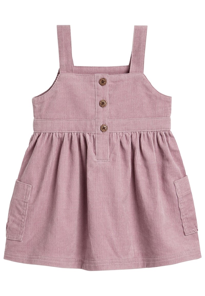 Vestido de corduroy rosa con tirantes rectos, cierre frontal de botones, falda con frunces y bolsillos laterales. Tejido texturizado con rayas sutiles.