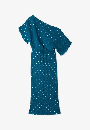 Sukienka w kolorze morskim z jednym odsłoniętym ramieniem, wykonana z teksturowanego materiału z rozsianymi białymi i złotymi groszkami. Rozkloszowany rękaw; plisowany pas.