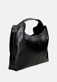 Borsa in pelle nera con embossing a coccodrillo, dotata di un manico avvolto singolo e di un'apertura ampia, caratterizzata da una superficie liscia e una forma strutturata.