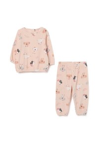 Conjunto de camisa de manga larga rosa y pantalones a juego; presenta estampados de animales y texto divertido. Tejido suave; cinturilla elástica en los pantalones.