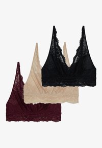 Sett med tre bralette i svart, nude og burgunder blonder. Har en dyp V-hals med bølgete kanter og myk tekstur.