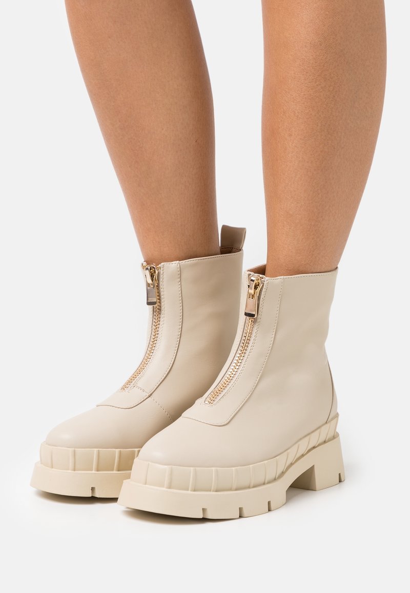 RAID Wide Fit Botines con plataforma - off-white