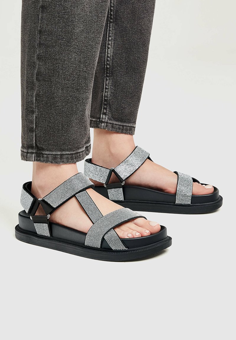 PULL&BEAR WITH RHINESTONES Platform sandals black Zalando.ie