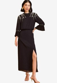 EMBELLISED FLUTE SLEEVE MIDI - REGULAR FIT - Galajurk - black