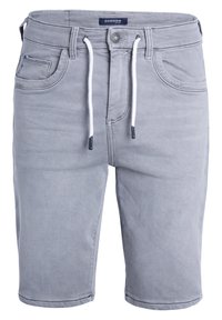 Shorts de mezclilla gris con cinturilla ajustable con cordón, bolsillos laterales y textura suave. El diseño es informal y llega hasta la rodilla.