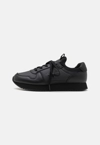 No seleccionado, triple black