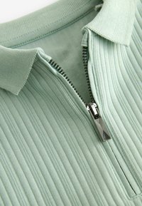 Next REGULAR FIT - Polosärk - mineral green