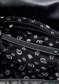 CAFèNOIR PLISSETTATA - Borsa a mano - nero