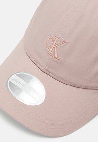 Calvin Klein Jeans MINIMAL MONOGRAM - Cappellino - dark blush