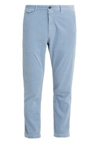 Blå corduroybyxor med vertikal ribbning, framknäppning och bälteshällor. Har sidofickor och en skräddarsydd rak passform.