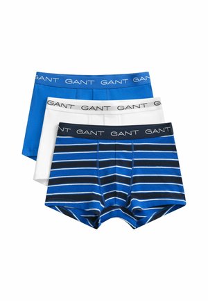 Trois paires de boxers pour hommes en bleu, blanc et bleu à rayures horizontales noires et blanches, chacun avec une ceinture à logo GANT.
