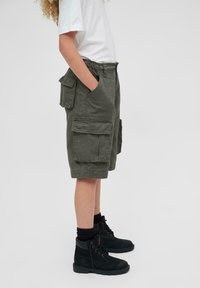 Brandit URBAN LEGEND - Kapsáče - olive