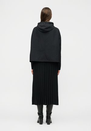 Rang 16: Maison Kitsuné - Jakna za nošenje na otvorenom