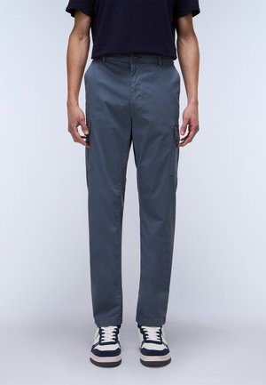 YASUNI SUM - Cargo trousers - stormy weat g y