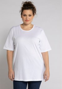 Ulla Popken PLUS SIZE BASIC SHORT SLEEVE TEE  - Camiseta básica - schneeweiß